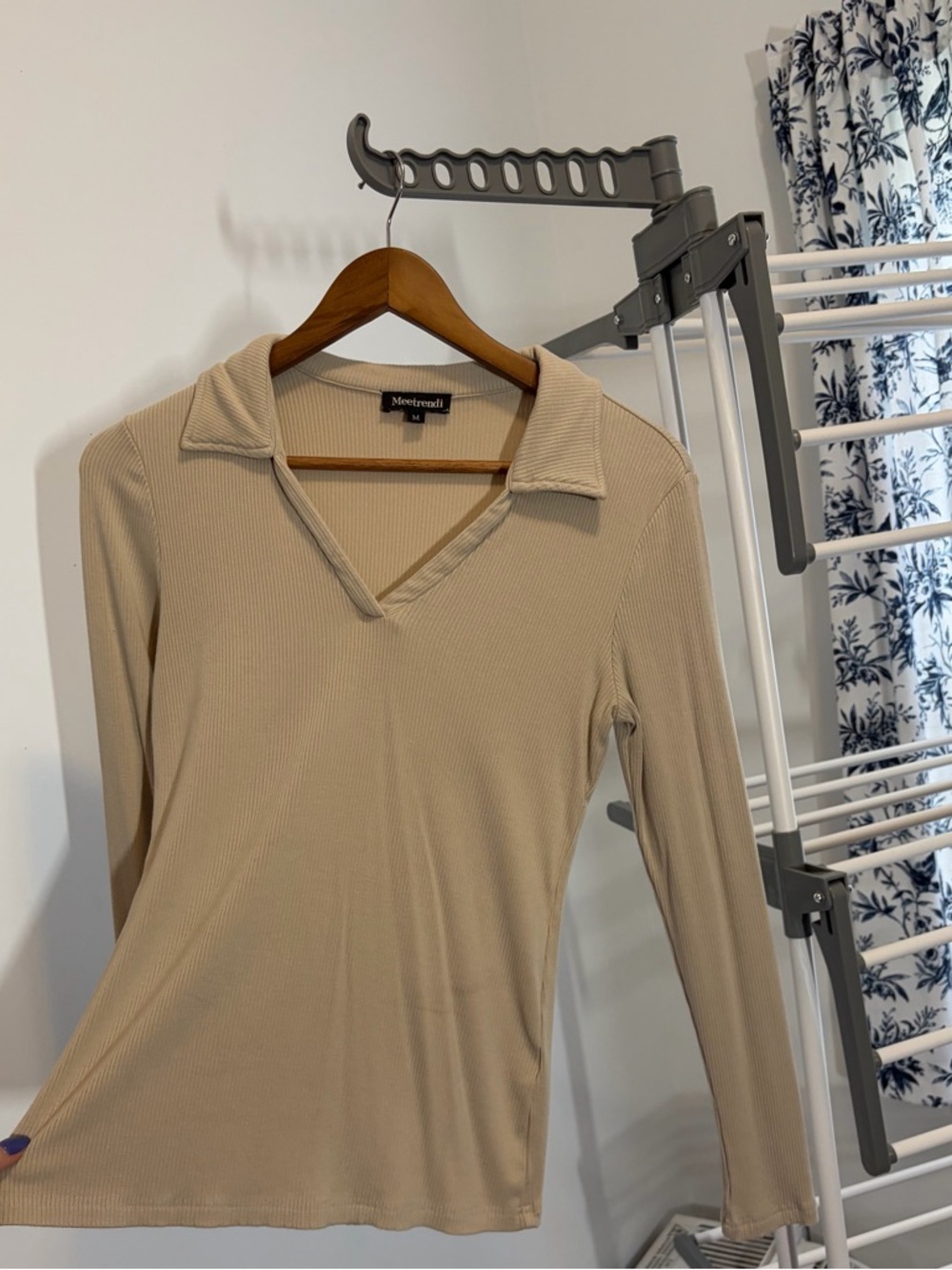 Ribbed V-Neck Collared Long Sleeve Top in Beige